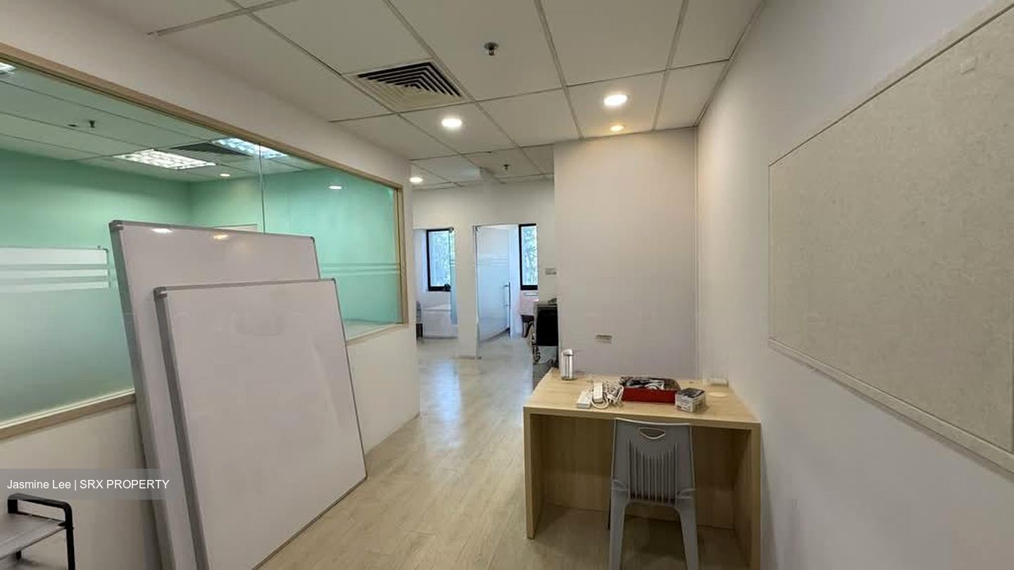 Balmoral Plaza (D10), Office #588075311